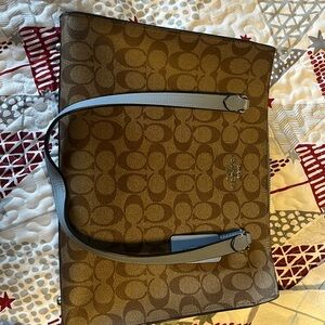 Coach bag in great condition!